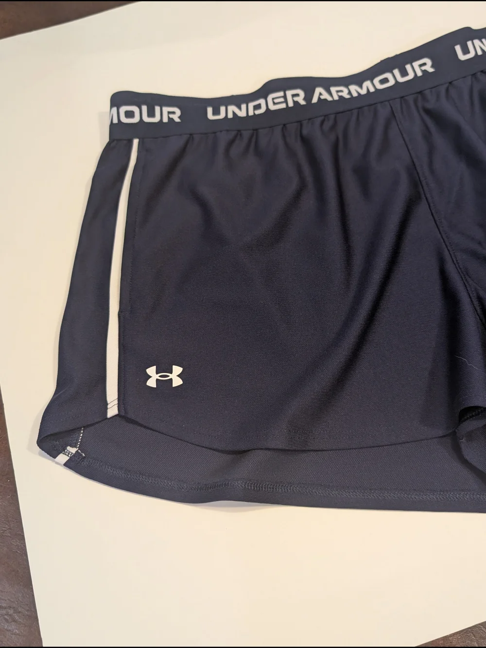 Under Armour Women's Navy Blue Athletic Shorts with White Trim Size XL